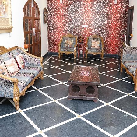 Taj Haveli Hotel Agra - Walkable Distance From Taj Mahal Bagian luar foto