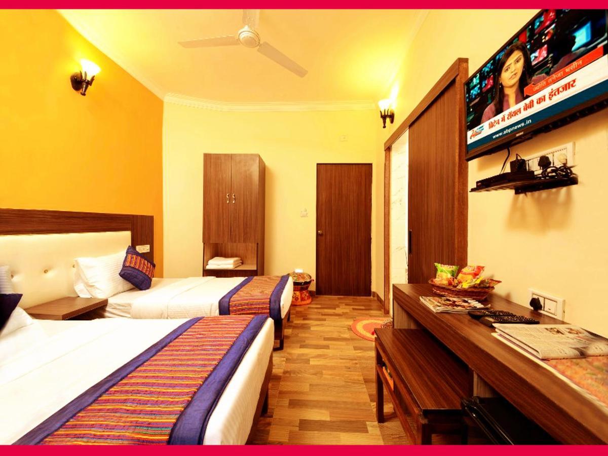 Taj Haveli Hotel Agra - Walkable Distance From Taj Mahal Bagian luar foto