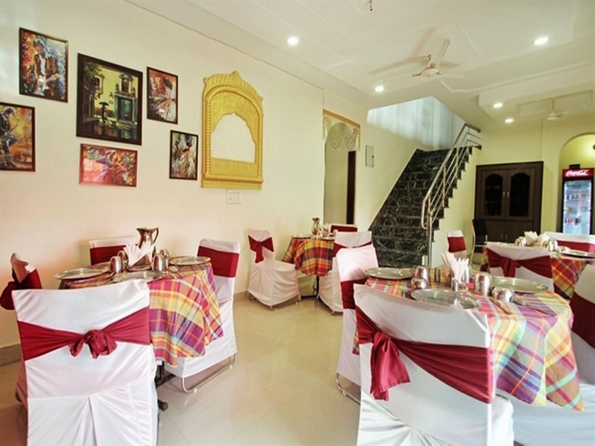 Taj Haveli Hotel Agra - Walkable Distance From Taj Mahal Bagian luar foto