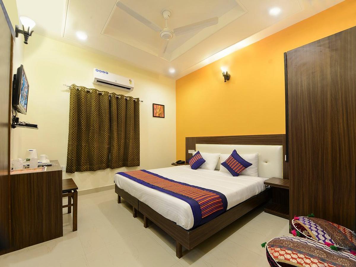 Taj Haveli Hotel Agra - Walkable Distance From Taj Mahal Bagian luar foto